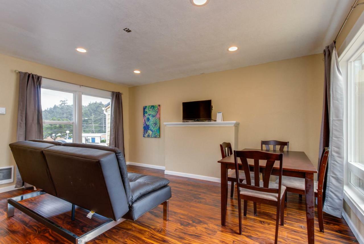 Sandstone Point Hotel Lincoln City Chambre photo