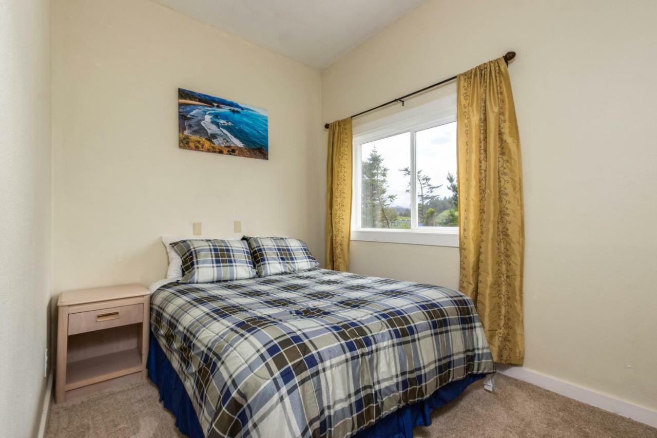 Sandstone Point Hotel Lincoln City Chambre photo