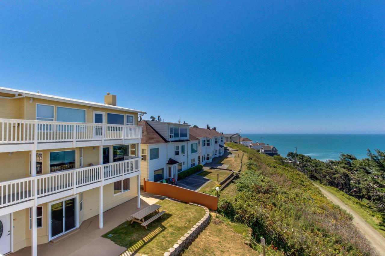 Sandstone Point Hotel Lincoln City Extérieur photo